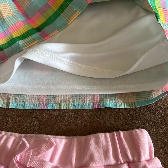 Little Girls NWT crown & ivy short set. - Picture 5 of 8